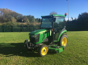 John Deere 2038R CAB 72D